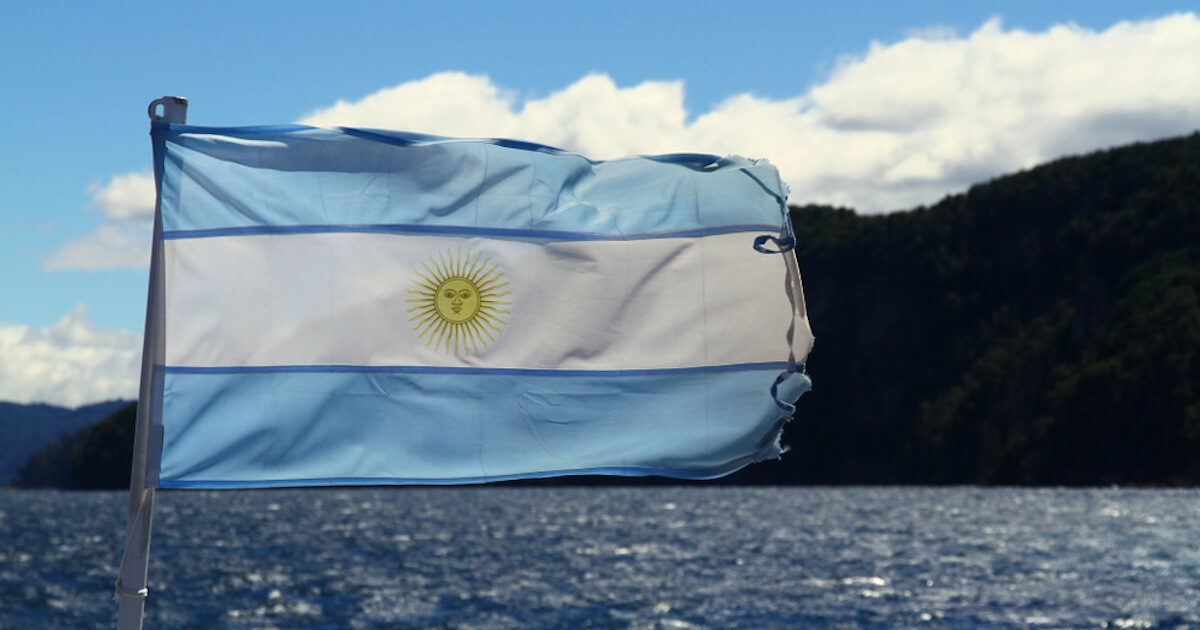 アルゼンチン、月200ドルの米ドル購入規制　ビットコイン取引高急上昇