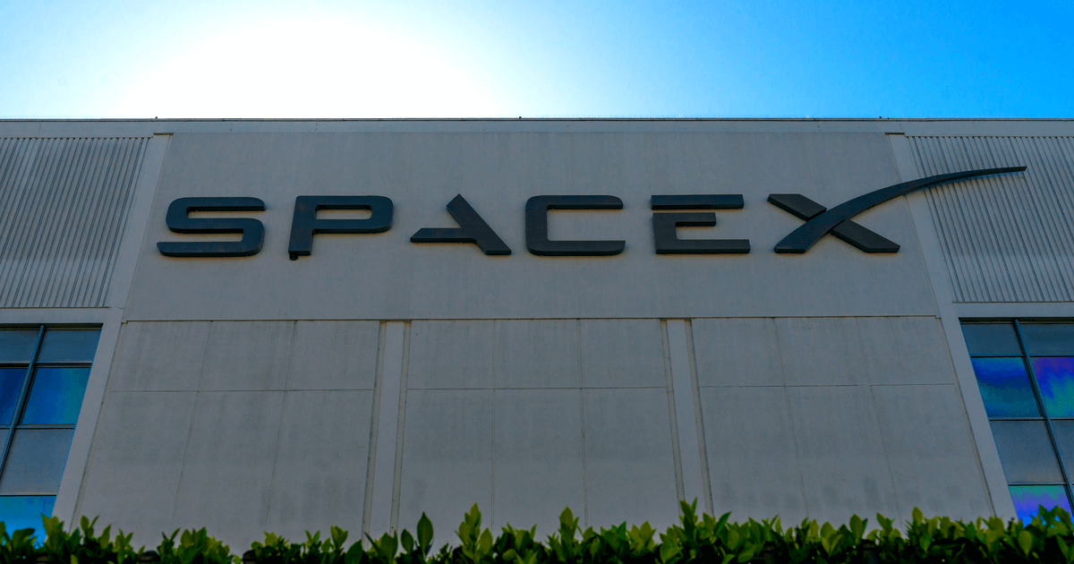 SpaceX、ドージコイン決済を導入へ