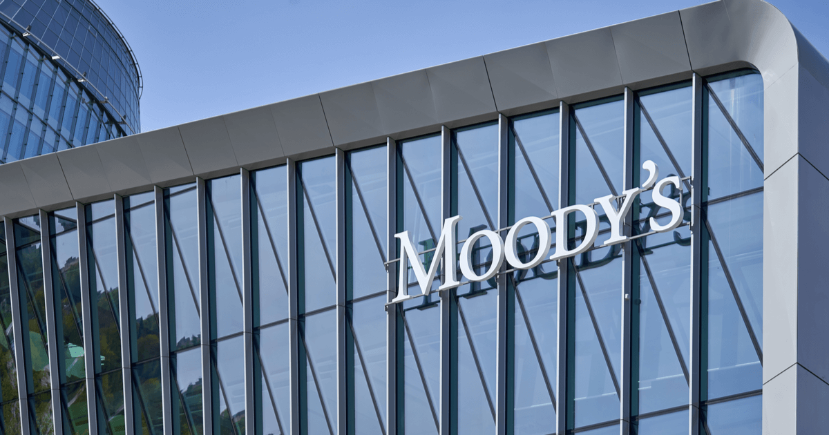 ムーディーズが予測、「トークン化は金融インフラを変えるが銀行の排除は起きない」